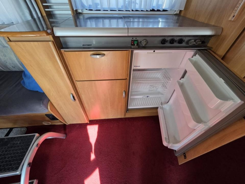 Caravana Wohnwagen Hymer Top Ausstattung Mover Vohrzelt 4x Schlafplätze WC: foto 12