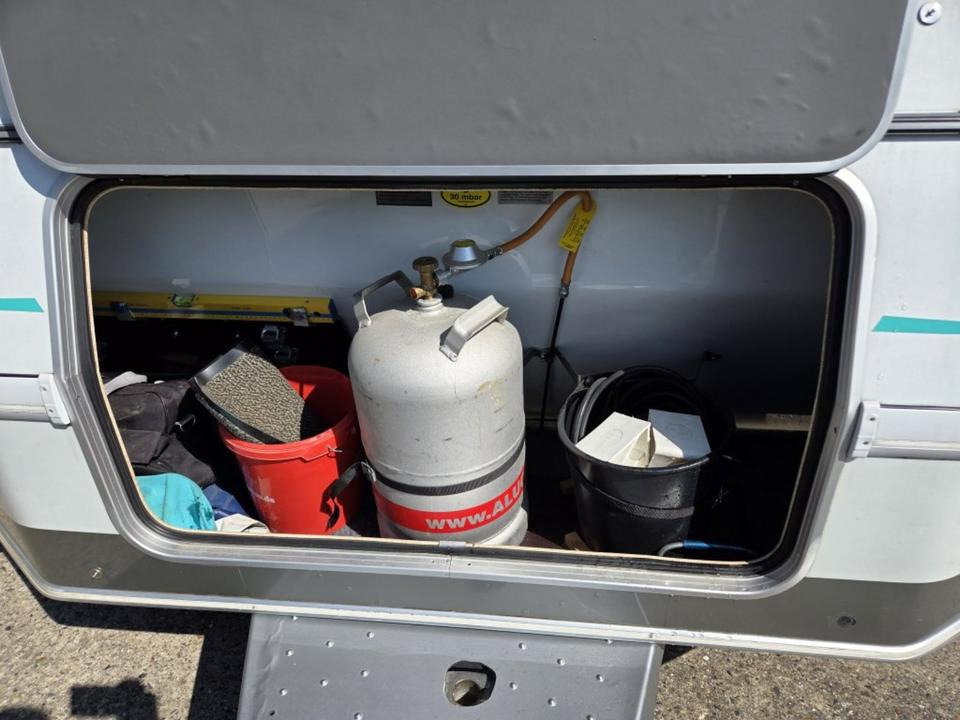 Caravana Wohnwagen Hymer Top Ausstattung Mover Vohrzelt 4x Schlafplätze WC: foto 18