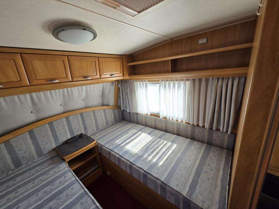 Caravana Wohnwagen Hymer Top Ausstattung Mover Vohrzelt 4x Schlafplätze WC: foto 8