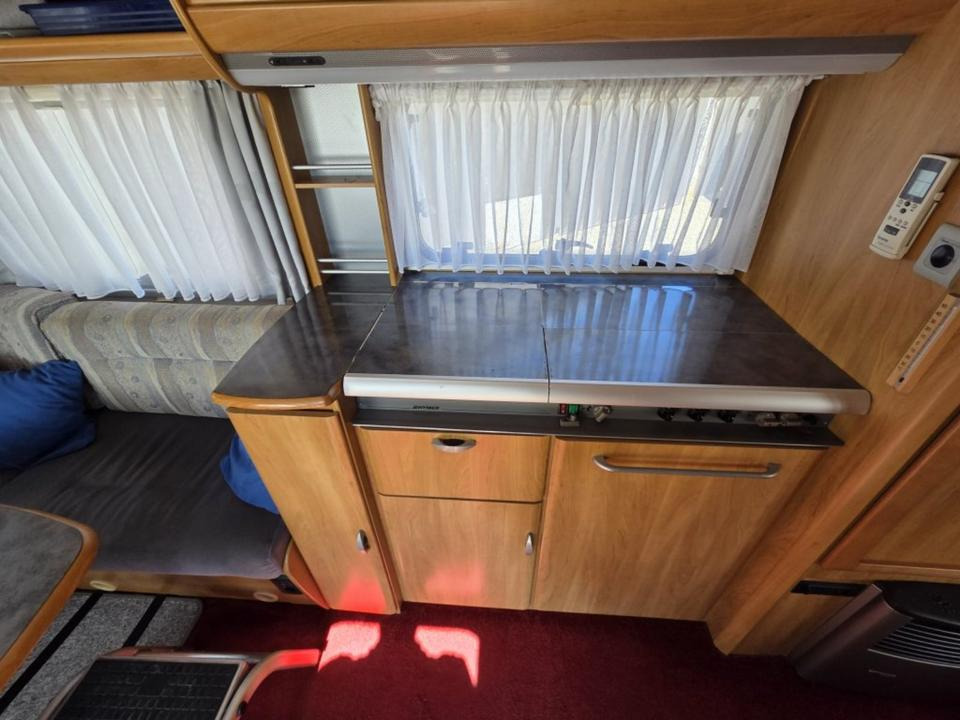 Caravana Wohnwagen Hymer Top Ausstattung Mover Vohrzelt 4x Schlafplätze WC: foto 11