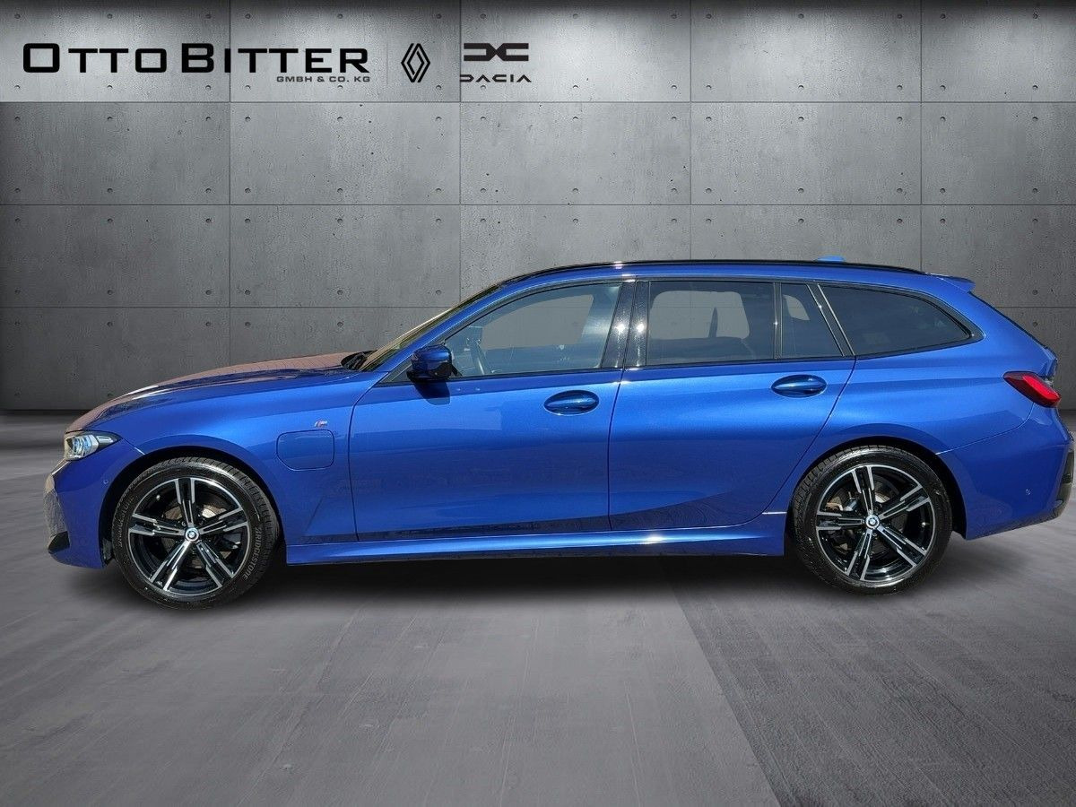 BMW 330 e Touring 360/M SPORT/COMFORTPAKET - Automóvel: foto 2 BMW 330 e Touring 360/M SPORT/COMFORTPAKET - Automóvel: foto 2