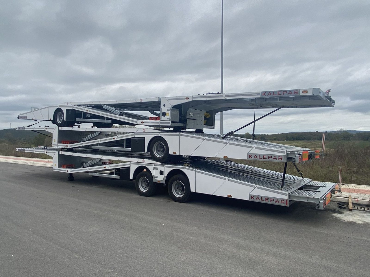 KALEPAR KLP119V4 4er-Autotransporter 1xAchse VDI - Semi-reboque transporte de veículos: foto 3 KALEPAR KLP119V4 4er-Autotransporter 1xAchse VDI - Semi-reboque transporte de veículos: foto 3