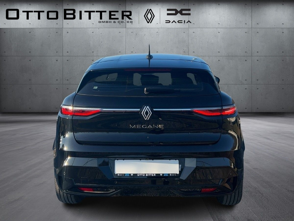 Renault Megane E-Tech Equilibre EV40 CITY-PAKET/SCHUKÓ - Sedan: foto 3 Renault Megane E-Tech Equilibre EV40 CITY-PAKET/SCHUKÓ - Sedan: foto 3