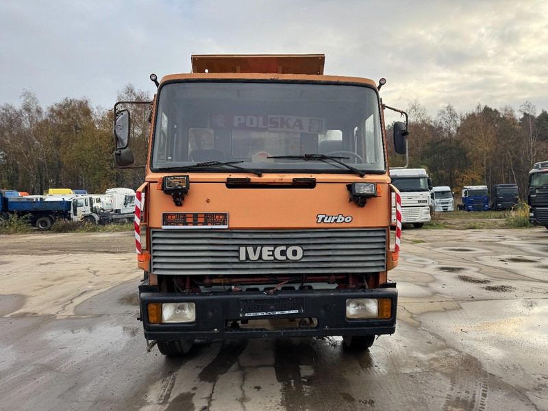 Iveco Turbostar 190 - 30 (BIG AXLE & STEEL SUSPENSION / GRAND PONT & LAMES / 6 CYLINDER WITH RADIATOR) - Camião basculante: foto 2 Iveco Turbostar 190 - 30 (BIG AXLE & STEEL SUSPENSION / GRAND PONT & LAMES / 6 CYLINDER WITH RADIATOR) - Camião basculante: foto 2