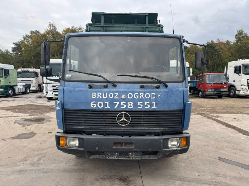 Mercedes-Benz SK 814 (6 CYLINDER / STEEL SUSPENSION / MANUAL PUMP / 3-SIDE TIPPER) - Camião basculante: foto 2 Mercedes-Benz SK 814 (6 CYLINDER / STEEL SUSPENSION / MANUAL PUMP / 3-SIDE TIPPER) - Camião basculante: foto 2