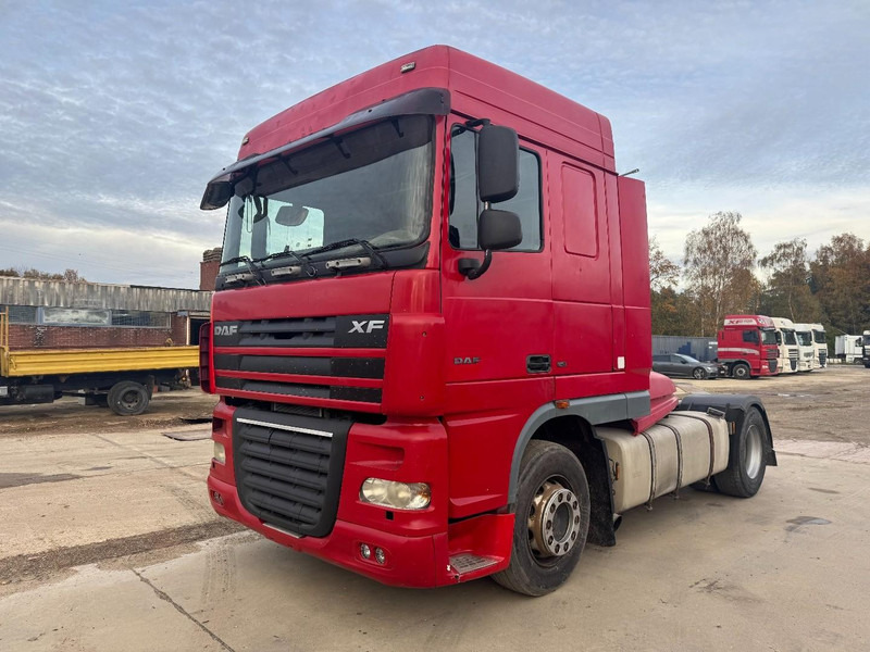 DAF 105 XF 460 Space Cab (MANUAL GEARBOX / BOITE MANUELLE / PERFECT !!!) - Tractor: foto 1 DAF 105 XF 460 Space Cab (MANUAL GEARBOX / BOITE MANUELLE / PERFECT !!!) - Tractor: foto 1