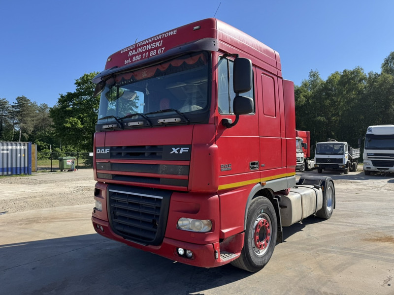 DAF 105 XF 460 Space Cab (MANUAL GEARBOX / BOITE MANUELLE / PTO / HYDRAULIC) - Tractor: foto 1 DAF 105 XF 460 Space Cab (MANUAL GEARBOX / BOITE MANUELLE / PTO / HYDRAULIC) - Tractor: foto 1