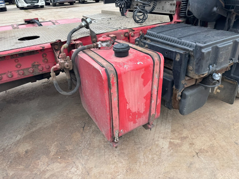 DAF 105 XF 460 Space Cab (MANUAL GEARBOX / BOITE MANUELLE / PTO / HYDRAULIQUE POUR BENNE) - Tractor: foto 5 DAF 105 XF 460 Space Cab (MANUAL GEARBOX / BOITE MANUELLE / PTO / HYDRAULIQUE POUR BENNE) - Tractor: foto 5