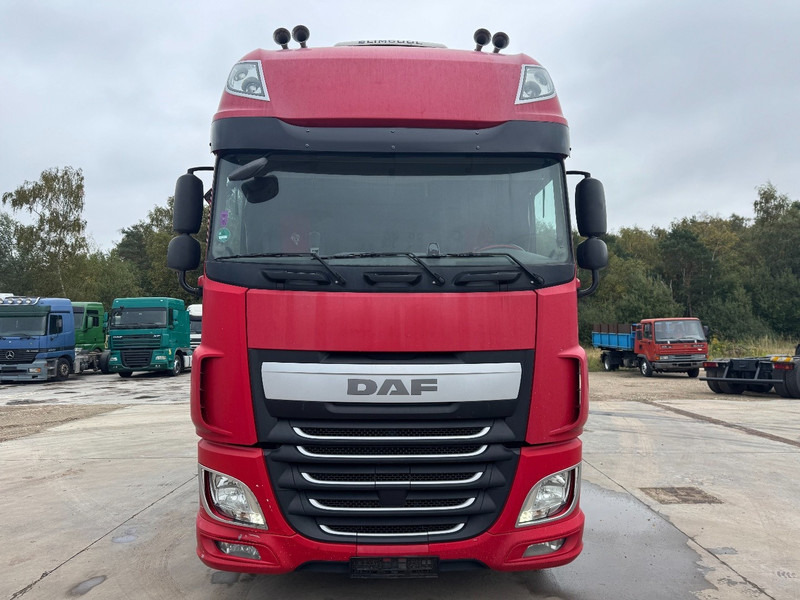 DAF XF 460 Super Space Cab (MANUAL GEARBOX / BOITE MANUELLE) - Tractor: foto 2 DAF XF 460 Super Space Cab (MANUAL GEARBOX / BOITE MANUELLE) - Tractor: foto 2