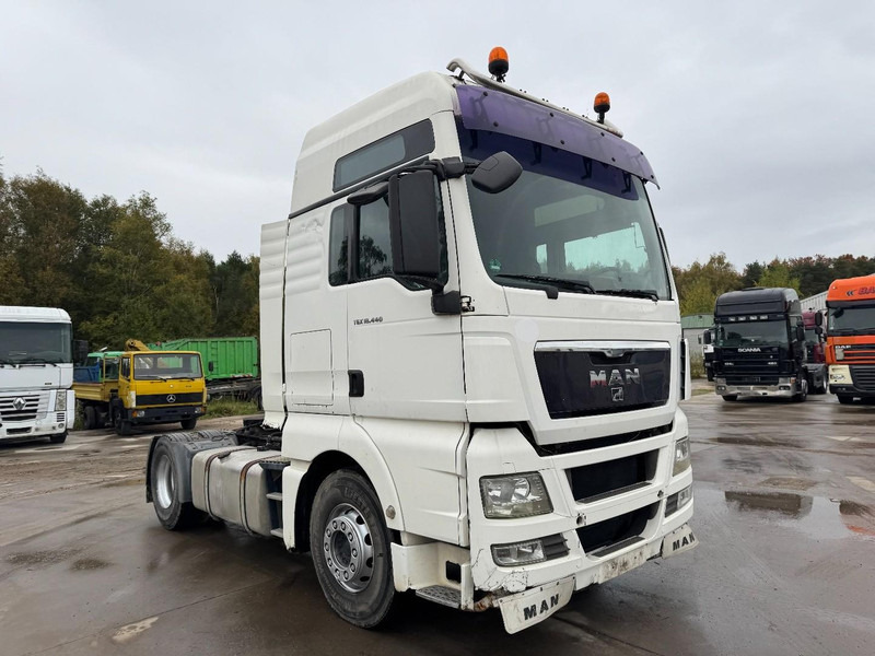 MAN TGX 18.440 (MANUAL GEARBOX / BOITE MANUELLE / PTO / HYDRAULIQUE POUR BENNE) - Tractor: foto 3 MAN TGX 18.440 (MANUAL GEARBOX / BOITE MANUELLE / PTO / HYDRAULIQUE POUR BENNE) - Tractor: foto 3