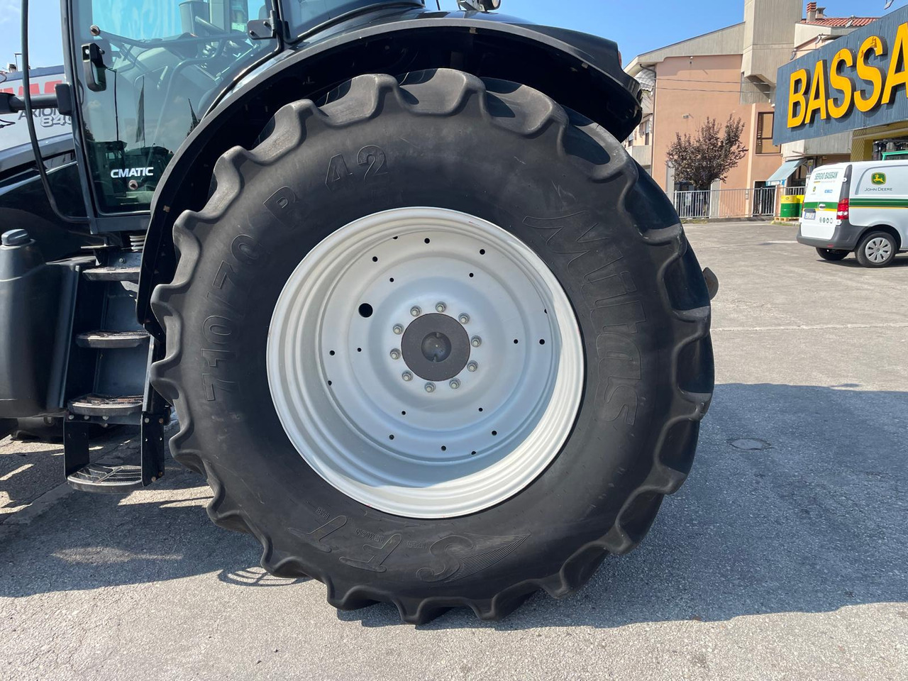 CLAAS AXION 840 C-MATIC - Trator: foto 5 CLAAS AXION 840 C-MATIC - Trator: foto 5