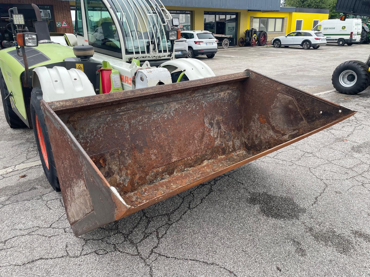 CLAAS TELESCOPICO TARGO K 70 - Empilhador telescópico: foto 4 CLAAS TELESCOPICO TARGO K 70 - Empilhador telescópico: foto 4