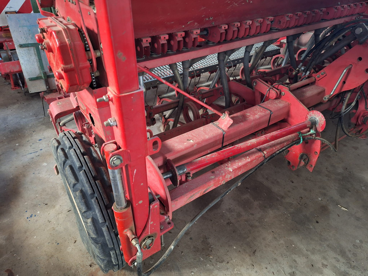 GASPARDO SEMINATRICE S300 - Semeadeira: foto 3 GASPARDO SEMINATRICE S300 - Semeadeira: foto 3