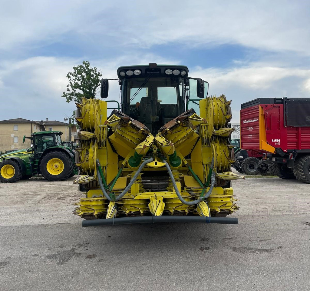 JOHN DEERE TRINCIA 7950 - Picadora de forragem automotriz: foto 4 JOHN DEERE TRINCIA 7950 - Picadora de forragem automotriz: foto 4