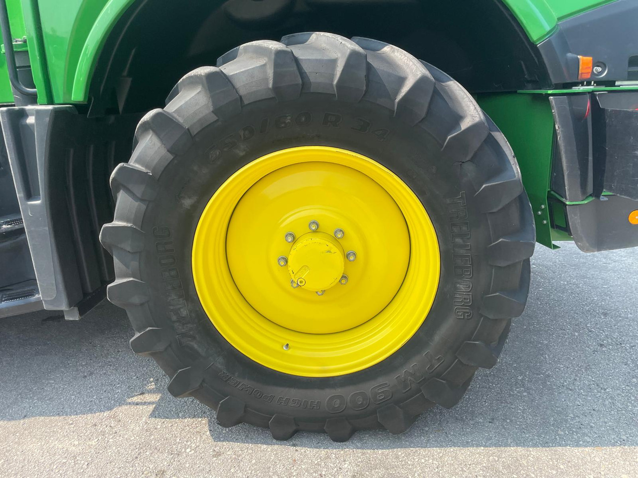 JOHN DEERE TRINCIA 9700i - Picadora de forragem automotriz: foto 5 JOHN DEERE TRINCIA 9700i - Picadora de forragem automotriz: foto 5