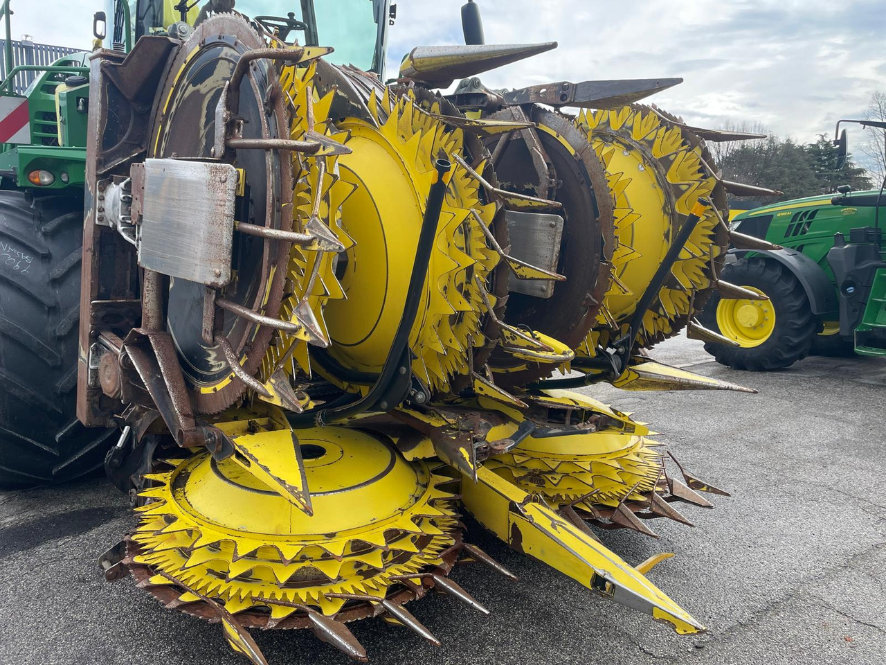 JOHN DEERE TRINCIA 9900i - Picadora de forragem automotriz: foto 3 JOHN DEERE TRINCIA 9900i - Picadora de forragem automotriz: foto 3