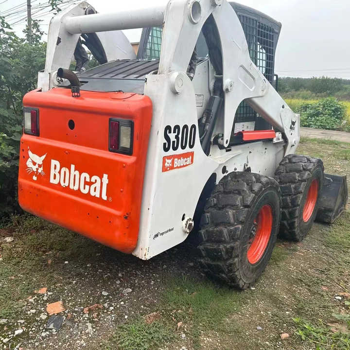 100%Ready Bobcat S300 Well Sold Most Famous Brand High Quality Bobcat S300 Skid Steer Loader for Sale - Mini pá carregadora: foto 5 100%Ready Bobcat S300 Well Sold Most Famous Brand High Quality Bobcat S300 Skid Steer Loader for Sale - Mini pá carregadora: foto 5