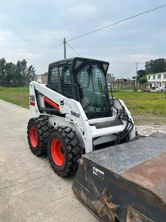 90% New Bobcat S160 Used Mini Loader Powerful, Low Price, and Very Good Quality - Mini pá carregadora: foto 2 90% New Bobcat S160 Used Mini Loader Powerful, Low Price, and Very Good Quality - Mini pá carregadora: foto 2