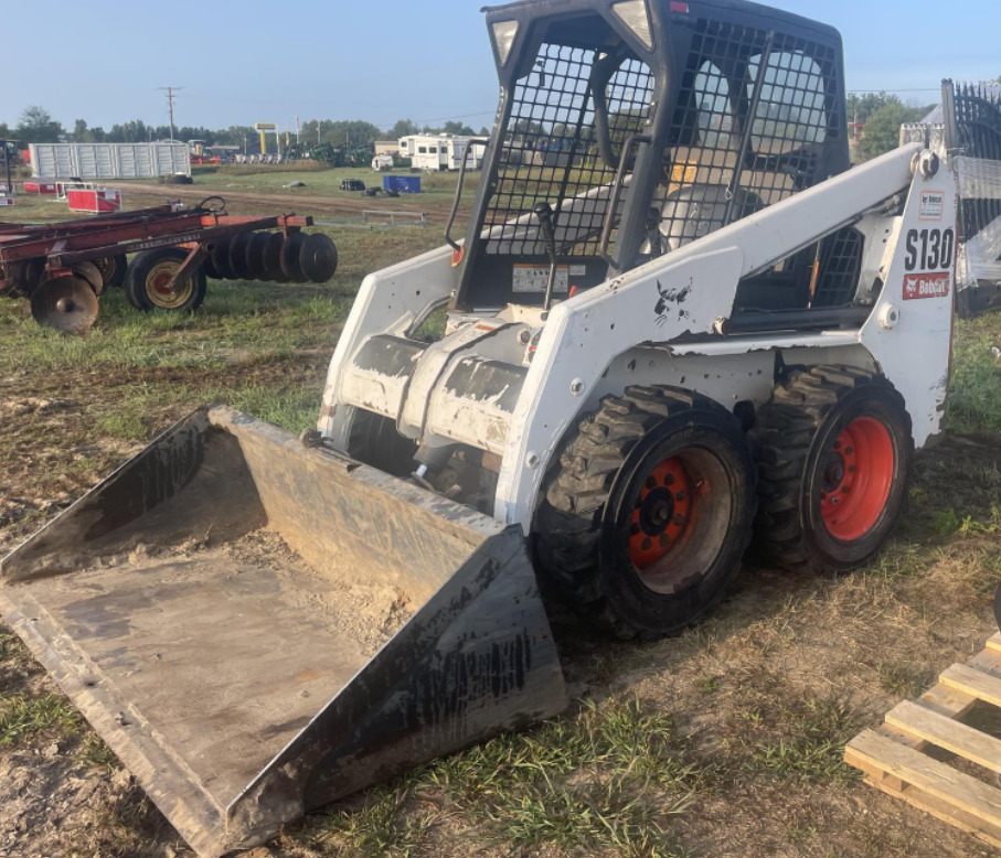 BOBCAT S130 - Mini pá carregadora: foto 3 BOBCAT S130 - Mini pá carregadora: foto 3