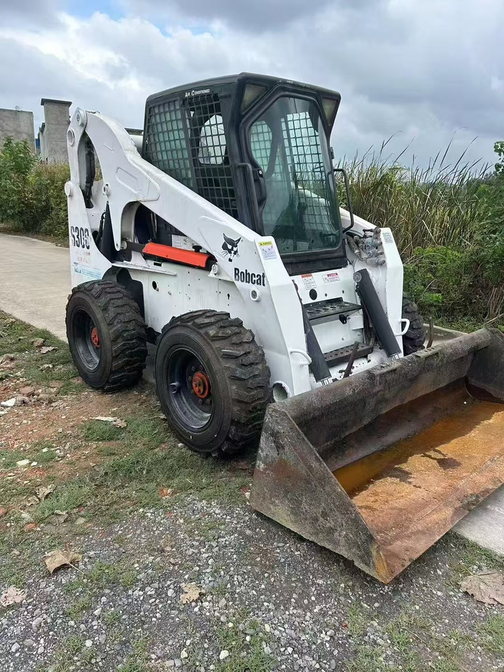 BOBCAT s300 - Mini pá carregadora: foto 5 BOBCAT s300 - Mini pá carregadora: foto 5