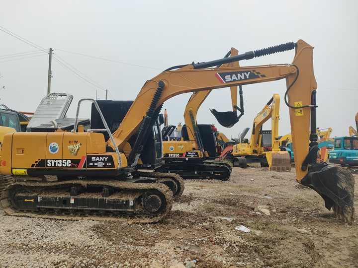 China Brand Used Sany China Brand Used Sany Sy135c Mini Excavator 6ton Crawler Earth Digger Machine for Sale - Mini escavadeira: foto 4 China Brand Used Sany China Brand Used Sany Sy135c Mini Excavator 6ton Crawler Earth Digger Machine for Sale - Mini escavadeira: foto 4