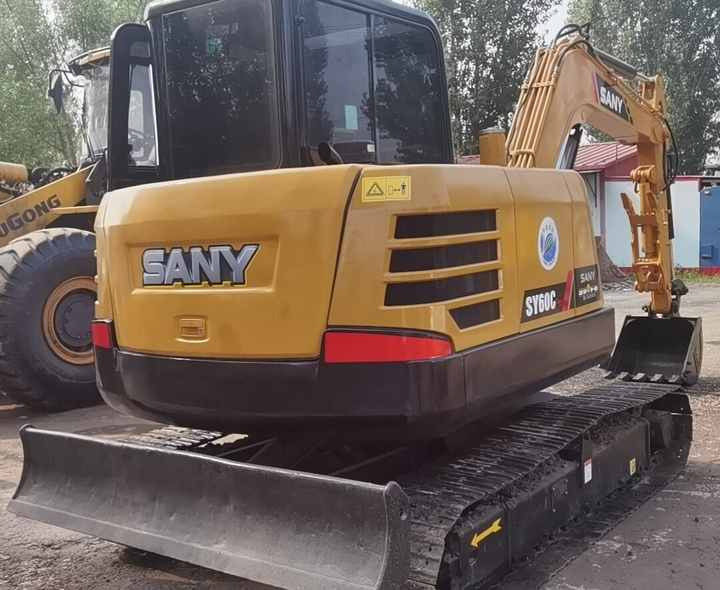 China Brand Used Sany Sy60c Mini Excavator 6ton Crawler Earth Digger Machine for Sale - Escavadora de rastos: foto 4 China Brand Used Sany Sy60c Mini Excavator 6ton Crawler Earth Digger Machine for Sale - Escavadora de rastos: foto 4