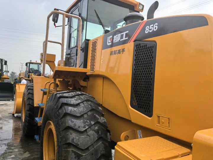 China Famous Brand LiuGong Medium-sized Used Wheel Loader LiuGong 856N Loader for Earthmoving, Mining, Construction for Sale - Pá carregadora de rodas: foto 2 China Famous Brand LiuGong Medium-sized Used Wheel Loader LiuGong 856N Loader for Earthmoving, Mining, Construction for Sale - Pá carregadora de rodas: foto 2