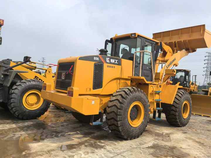 China Famous Brand LiuGong Medium-sized Wheel Loader LiuGong 856N Loader for Earthmoving, Mining, Construction for Sale - Pá carregadora de rodas: foto 3 China Famous Brand LiuGong Medium-sized Wheel Loader LiuGong 856N Loader for Earthmoving, Mining, Construction for Sale - Pá carregadora de rodas: foto 3