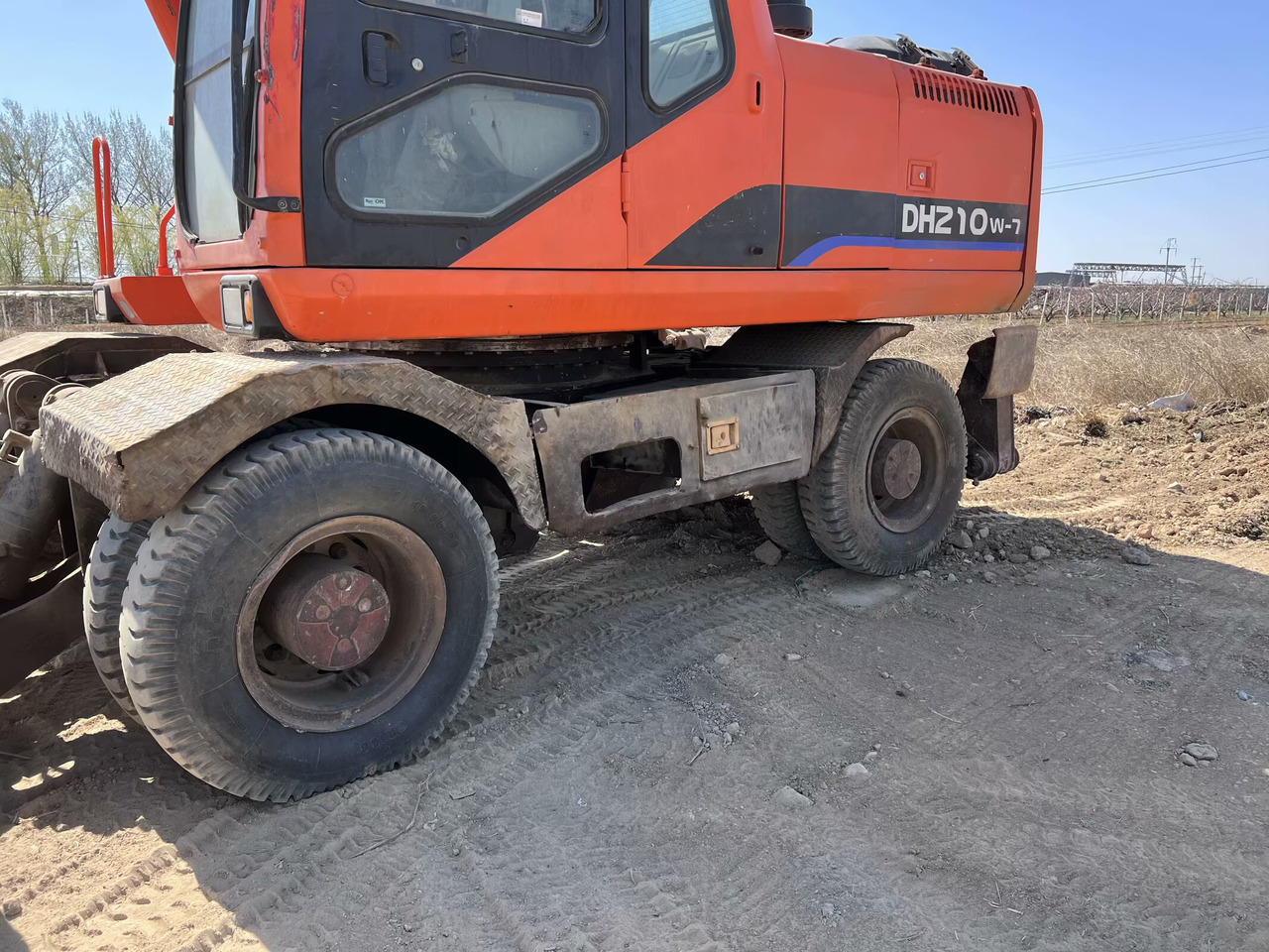 Escavadeira de rodas DOOSAN 210w: foto 13