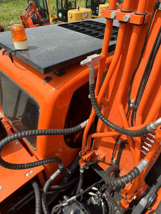 Doosan Original Dx300 Excavator , Second Hand Doosan Digging Machine , Doosan Dx220 Dx225 Dx300 - Escavadora de rastos: foto 3 Doosan Original Dx300 Excavator , Second Hand Doosan Digging Machine , Doosan Dx220 Dx225 Dx300 - Escavadora de rastos: foto 3