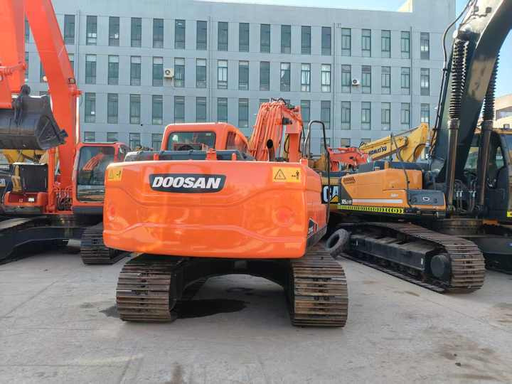 Escavadeira Excellent Condition Korea Brand Dooan Dx140  Excavator in Stock  Used Doosan Dx140 225 300 Excavator Low Working Hours  on Sale [ Copy ] [ Copy ]: foto 6