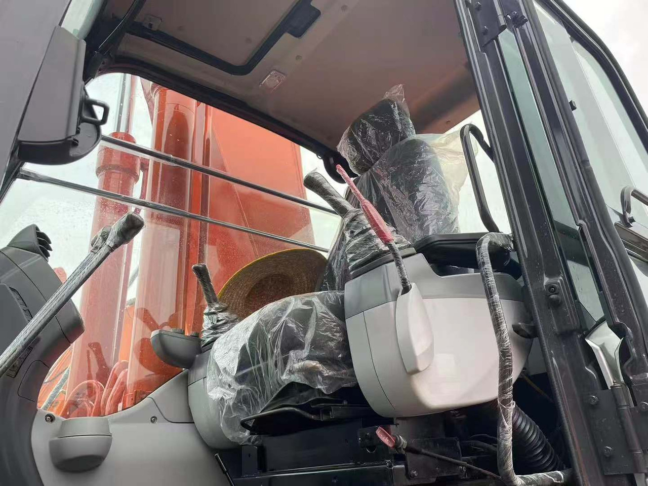 Escavadora de rastos HITACHI 350-5g: foto 14