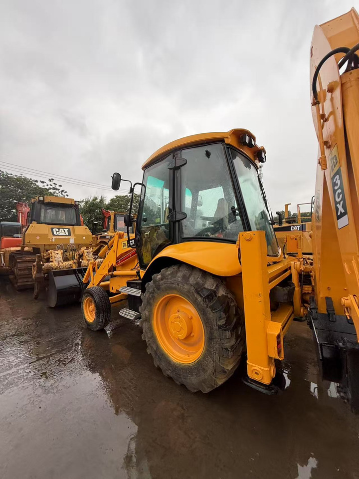 JCB 3CX - Escavadeira de rodas: foto 2 JCB 3CX - Escavadeira de rodas: foto 2