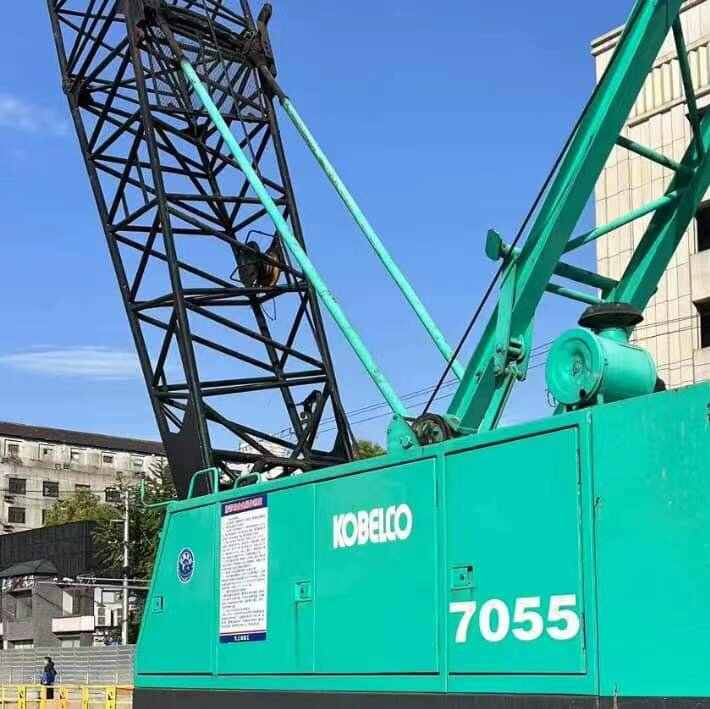Kobelco 7055-2 Mobile Crane Truck Japan Made Used Heavy Earthmoving Equipment Crane Truck in Good Condition - Grua móvel: foto 4 Kobelco 7055-2 Mobile Crane Truck Japan Made Used Heavy Earthmoving Equipment Crane Truck in Good Condition - Grua móvel: foto 4