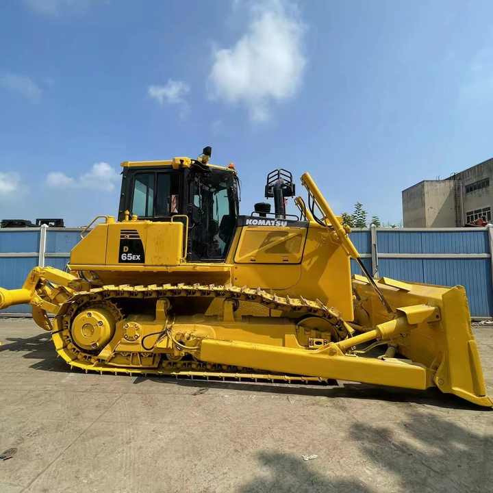 Komatsu D65EX High Efficiency Bulldozer komatsu Engine 180HP Crawler Bulldozer China - Buldôzer: foto 1 Komatsu D65EX High Efficiency Bulldozer komatsu Engine 180HP Crawler Bulldozer China - Buldôzer: foto 1