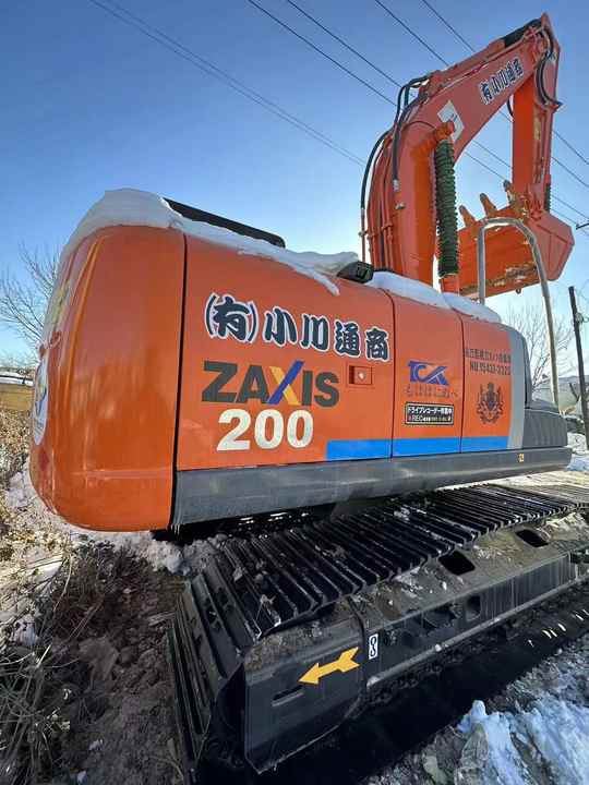 Original Japan Hitachi ZX200-3 Excavator Hitachi Excavator in Low Price for Hot Sale - Escavadora de rastos: foto 4 Original Japan Hitachi ZX200-3 Excavator Hitachi Excavator in Low Price for Hot Sale - Escavadora de rastos: foto 4