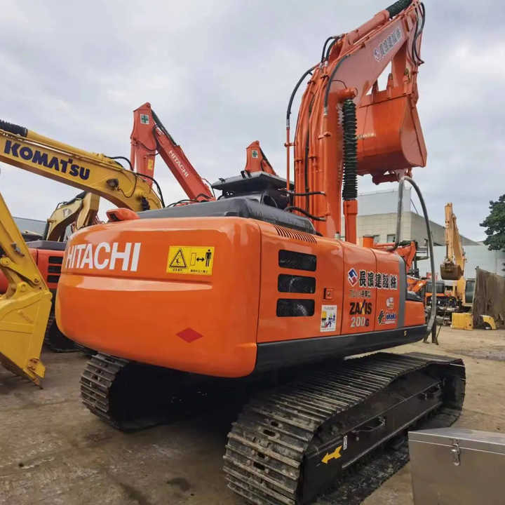 Original Japan Hitachi ZX200-3 Excavator Hitachi Excavator in Low Price for Hot Sale - Escavadora de rastos: foto 3 Original Japan Hitachi ZX200-3 Excavator Hitachi Excavator in Low Price for Hot Sale - Escavadora de rastos: foto 3