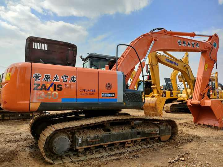 Original Japan Hitachi ZX240 Excavator Hitachi Excavator in Low Price for Hot Sale - Escavadora de rastos: foto 3 Original Japan Hitachi ZX240 Excavator Hitachi Excavator in Low Price for Hot Sale - Escavadora de rastos: foto 3