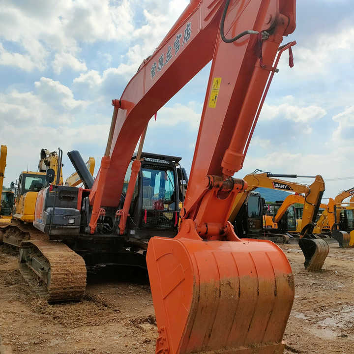 Original Japan Hitachi ZX240 Excavator Hitachi Excavator in Low Price for Hot Sale - Escavadora de rastos: foto 5 Original Japan Hitachi ZX240 Excavator Hitachi Excavator in Low Price for Hot Sale - Escavadora de rastos: foto 5