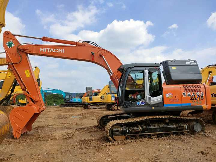 Original Japan Hitachi ZX240 Excavator Hitachi Excavator in Low Price for Hot Sale - Escavadora de rastos: foto 2 Original Japan Hitachi ZX240 Excavator Hitachi Excavator in Low Price for Hot Sale - Escavadora de rastos: foto 2
