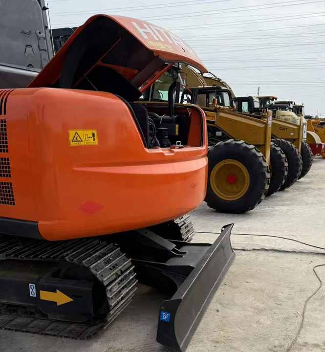 Original Japan Hitachi ZX60 Excavator Hitachi Excavator in Low Price for Hot Sale - Escavadora de rastos: foto 4 Original Japan Hitachi ZX60 Excavator Hitachi Excavator in Low Price for Hot Sale - Escavadora de rastos: foto 4