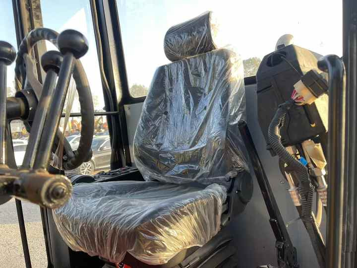 USED Komatsu GD655 Grader with Good Condition for Sale - Motoniveladora: foto 5 USED Komatsu GD655 Grader with Good Condition for Sale - Motoniveladora: foto 5