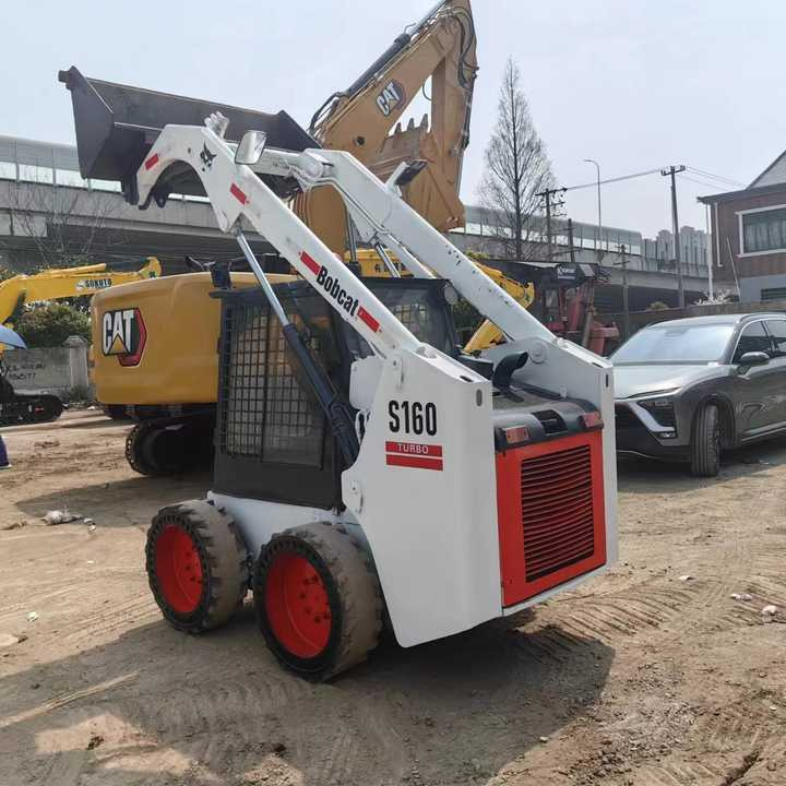 Used Bob Cat Bob Cat S160 Used Mini Skid Steer Wheel Loader Multifunctional Track Loaders Bobcat S160 2.7 Ton - Mini pá carregadora: foto 5 Used Bob Cat Bob Cat S160 Used Mini Skid Steer Wheel Loader Multifunctional Track Loaders Bobcat S160 2.7 Ton - Mini pá carregadora: foto 5