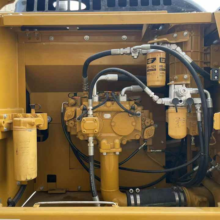 Used Caterpillar Excavator 329D for Sale USED CAT329D2 Excavator in Good Condition and Low Price Hot Selling - Escavadora de rastos: foto 1 Used Caterpillar Excavator 329D for Sale USED CAT329D2 Excavator in Good Condition and Low Price Hot Selling - Escavadora de rastos: foto 1