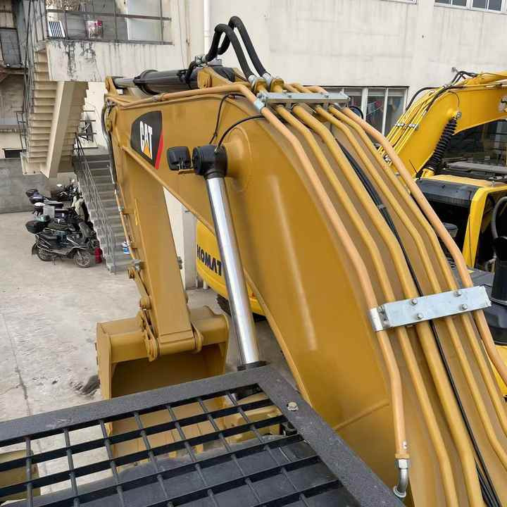 Used Caterpillar Excavator 329D for Sale USED CAT329D2 Excavator in Good Condition and Low Price Hot Selling - Escavadora de rastos: foto 2 Used Caterpillar Excavator 329D for Sale USED CAT329D2 Excavator in Good Condition and Low Price Hot Selling - Escavadora de rastos: foto 2