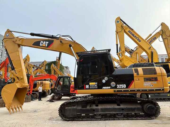 Used Digger CAT 325D Construction Machinery Construction Digger Used CAT 325D Cheap Excavator - Escavadora de rastos: foto 2 Used Digger CAT 325D Construction Machinery Construction Digger Used CAT 325D Cheap Excavator - Escavadora de rastos: foto 2
