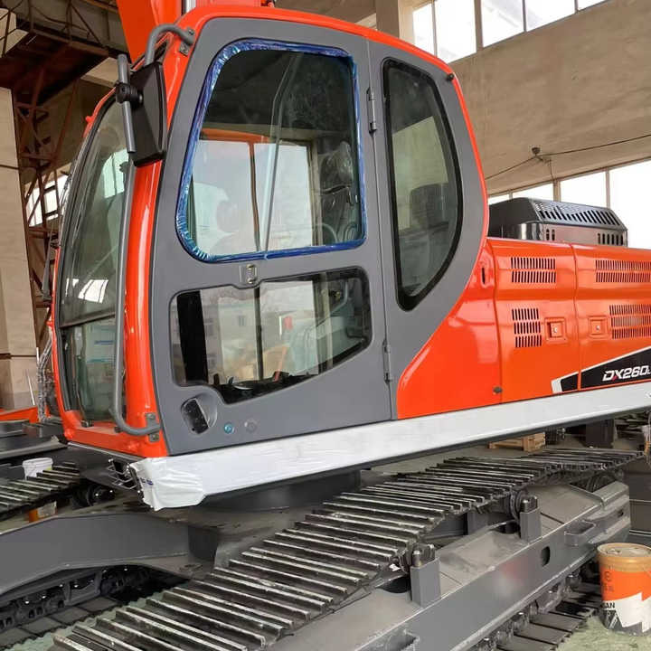 Used Digger DOOSAN DX230 Construction Machinery Construction Digger Used DOOSAN DX230 Cheap Excavator - Escavadora de rastos: foto 1 Used Digger DOOSAN DX230 Construction Machinery Construction Digger Used DOOSAN DX230 Cheap Excavator - Escavadora de rastos: foto 1