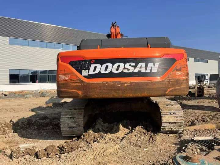 Used Digger DOOSAN DX380 Construction Machinery Construction Digger Used DOOSAN DX380 Cheap Excavator - Escavadora de rastos: foto 4 Used Digger DOOSAN DX380 Construction Machinery Construction Digger Used DOOSAN DX380 Cheap Excavator - Escavadora de rastos: foto 4