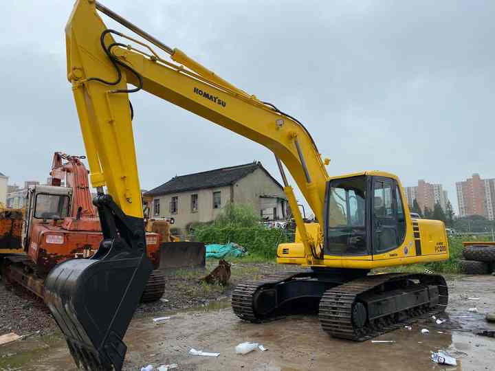 Used Good Quality Japan Original PC220-6 in Good Condition PC220-6 Komatsu - Escavadora de rastos: foto 4 Used Good Quality Japan Original PC220-6 in Good Condition PC220-6 Komatsu - Escavadora de rastos: foto 4