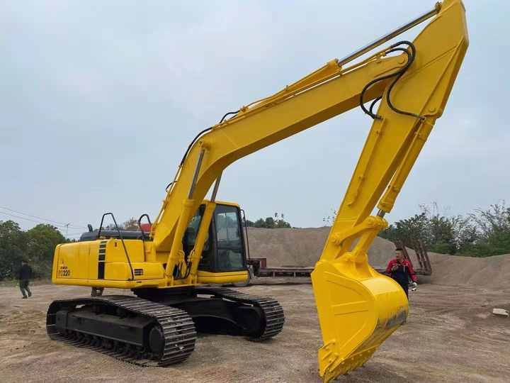 Used Good Quality Japan Original PC220-6 in Good Condition PC220-6 Komatsu - Escavadora de rastos: foto 5 Used Good Quality Japan Original PC220-6 in Good Condition PC220-6 Komatsu - Escavadora de rastos: foto 5